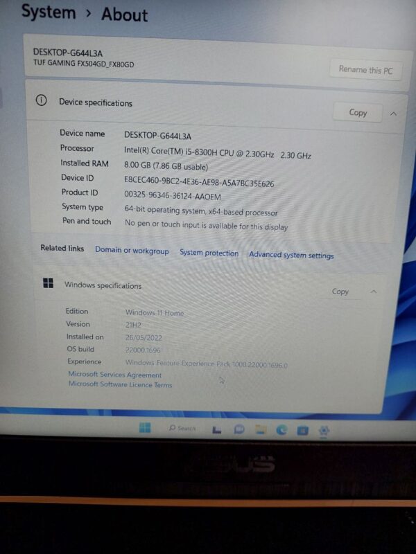 Laptop system specifications screen showing Windows 11 Home, Intel i5-8300H, 8GB RAM, and device ID details.