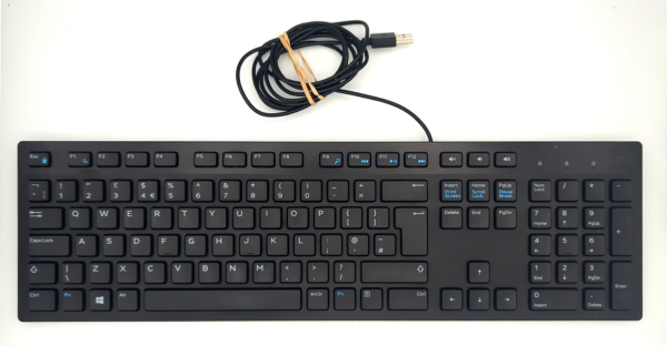 Black wired computer keyboard with full numeric keypad and USB connection on a white background.